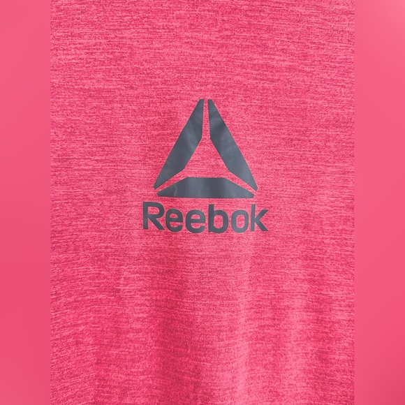 Reebok Activewear Long Sleeve Shirt, Men's Size XL, Color Crimson - Picture 2 of 11